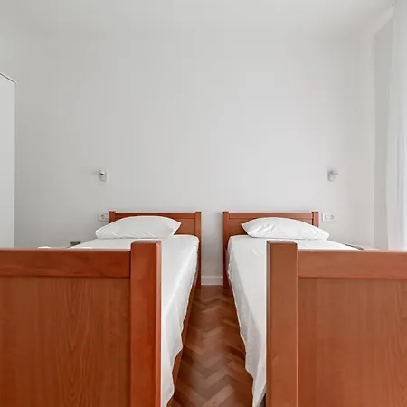 Nebo Apartment *